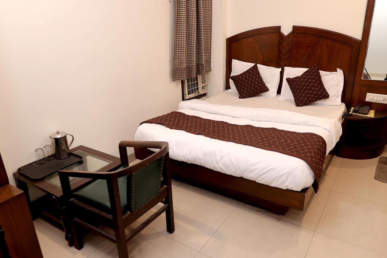 Hotel Gaylord International - New Delhi Exteriör bild