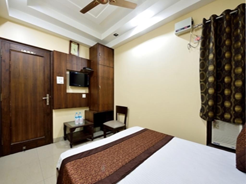 Hotel Gaylord International - New Delhi Exteriör bild
